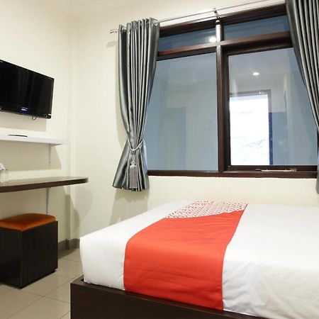 Oyo 202 Kuwera Inn バンドゥン エクステリア 写真