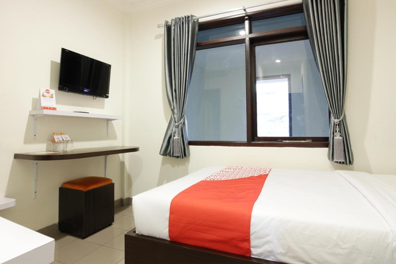 Oyo 202 Kuwera Inn バンドゥン エクステリア 写真