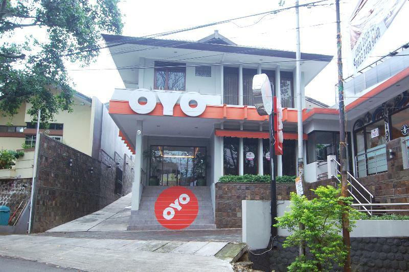 Oyo 202 Kuwera Inn バンドゥン エクステリア 写真